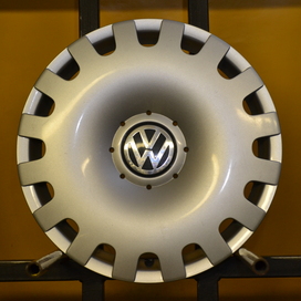 Használt VW (840) dísztárcsa 16coll